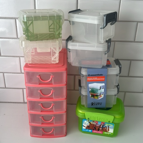 Bundle Mini Plastic Containers! - Picture 8 of 12